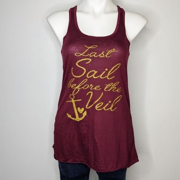 ✨3/$15 Last Sail Before The Veil tank M - Picture 1 of 6